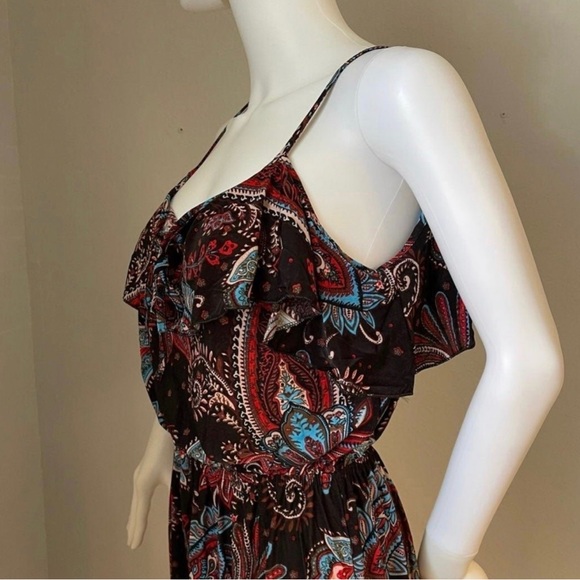 New Women’s Sleeveless Dress size 
Medium is available 
New with tags
Stretchy - Picture 5 of 9